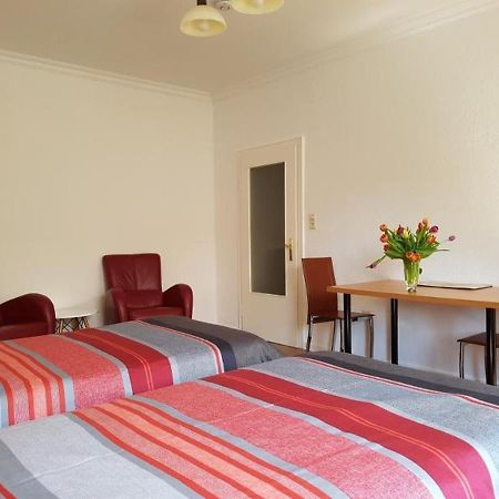 Ferienwohnung Im Zentrum Hannover City, Ruhig, Hbf- Naehe, Freie Oeffentliche Parkplaetze Dış mekan fotoğraf
